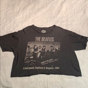 Self cropped beetles tee